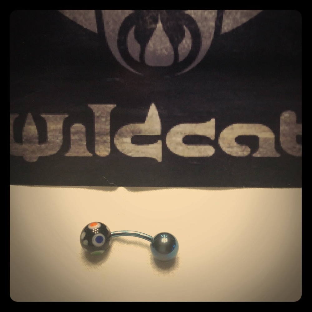 Wildcat Belly Bananabell Piercing